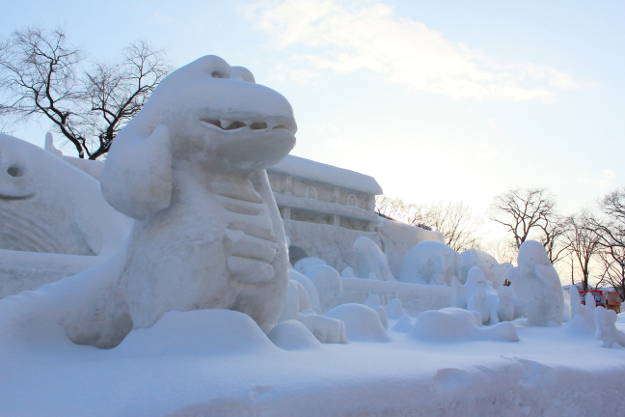 初のプロジェクションマッピングに拍手喝采! 第64回さっぽろ雪まつり開幕