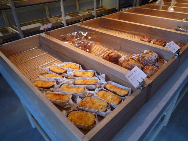 創成川イーストに100%道産小麦使用のパン屋「coron」オープン!