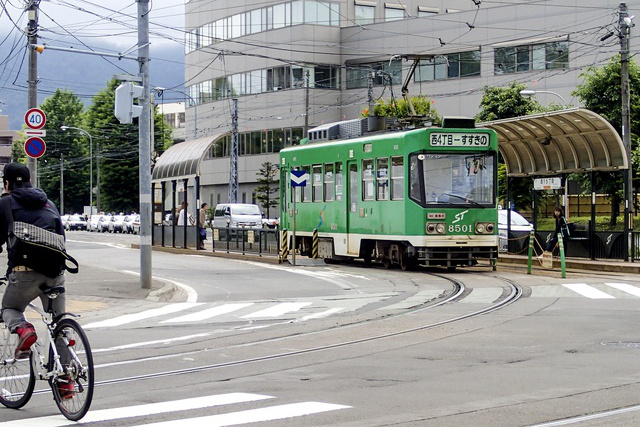 鉄道ファンじゃなくても見ていて楽しい！札幌の路面電車の事業所見学
