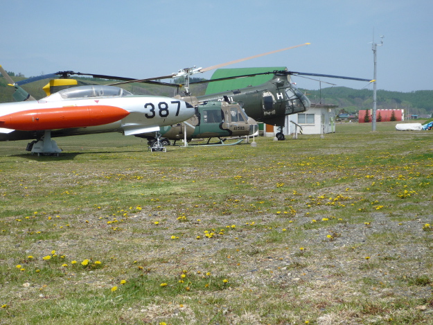 退役した5機の航空機・ヘリコプターがずらり―「美幌航空公園」