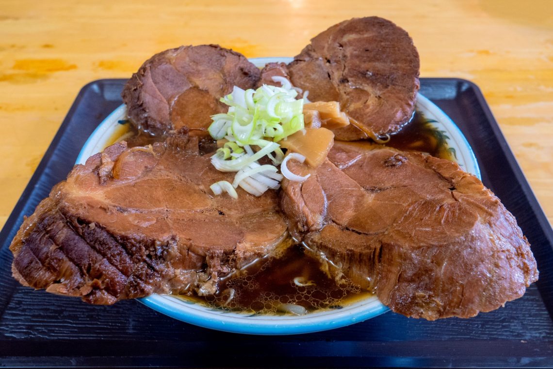 ラーメンなのかチャーシューなのか 苫小牧市 味の一龍 驚きの一品 北海道ファンマガジン