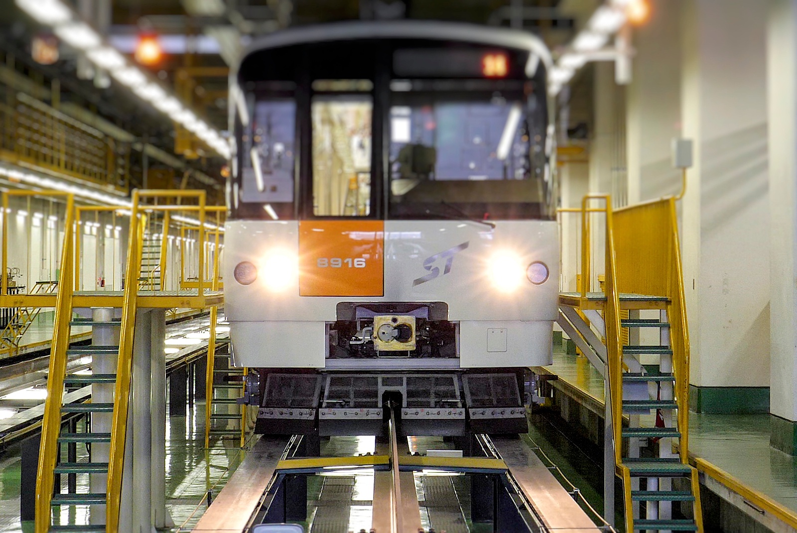 札幌の地下鉄はなぜ「ちゅんちゅん」鳴くの？音の正体に迫る！