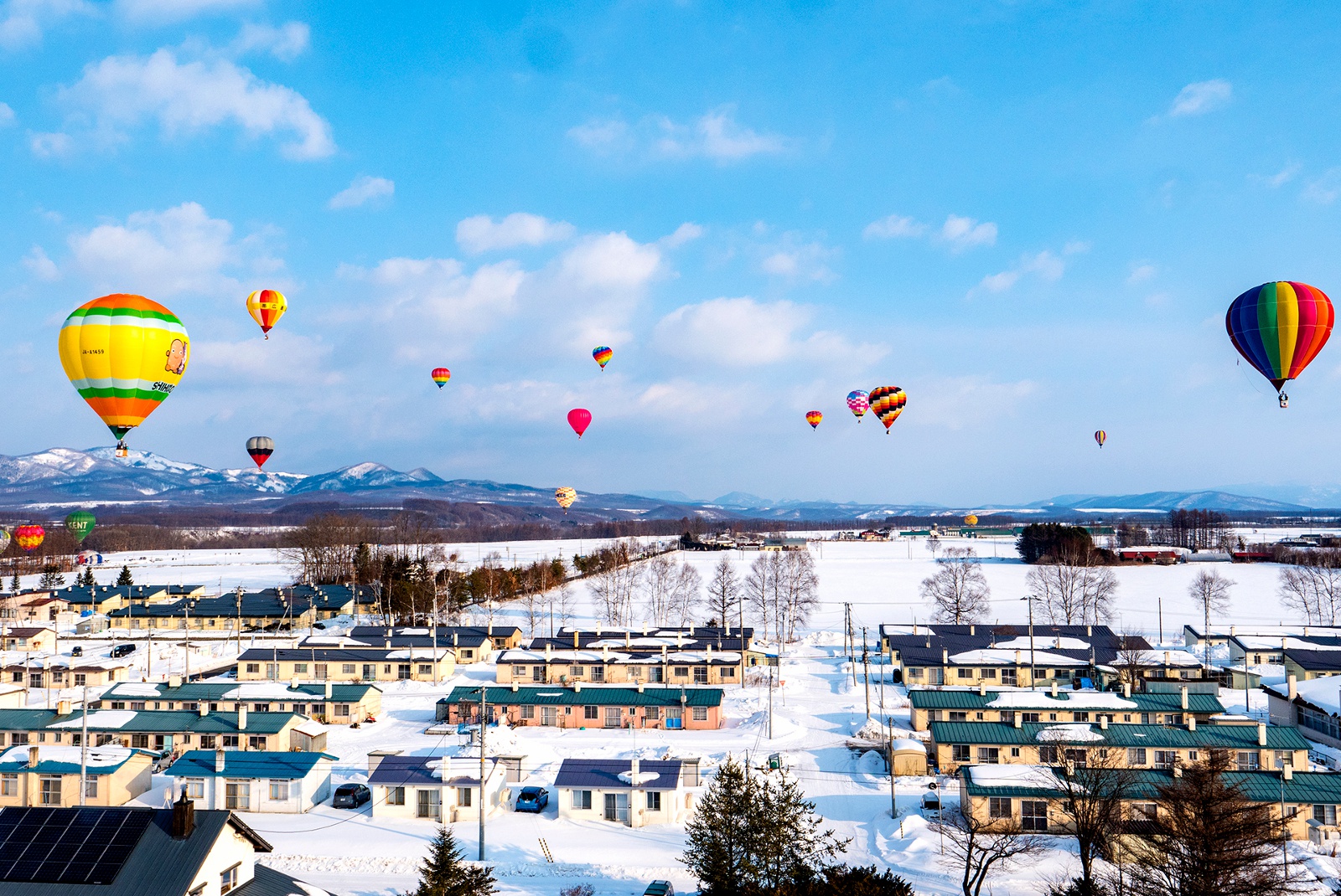 上士幌町で気球競技イベント開催！十勝の大雪原を空中散歩してきました